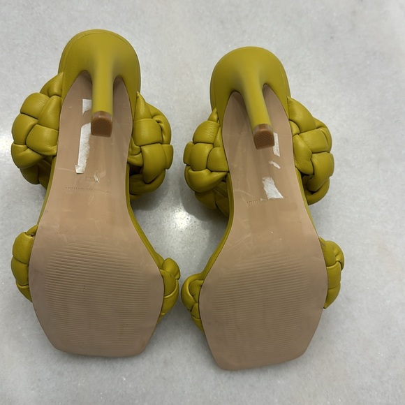 NWOT Never worn Steve Madden Kenley Herled Sandal size 6 - Picture 6 of 6